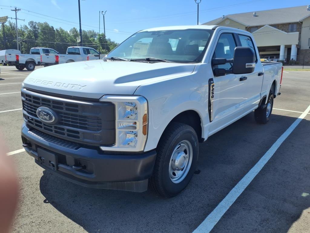 new 2024 Ford F-250 car, priced at $45,350
