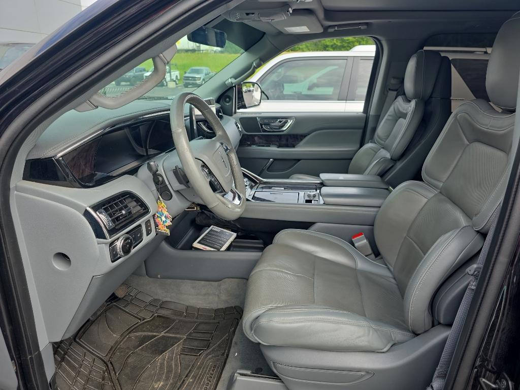 used 2019 Lincoln Navigator car, priced at $32,998
