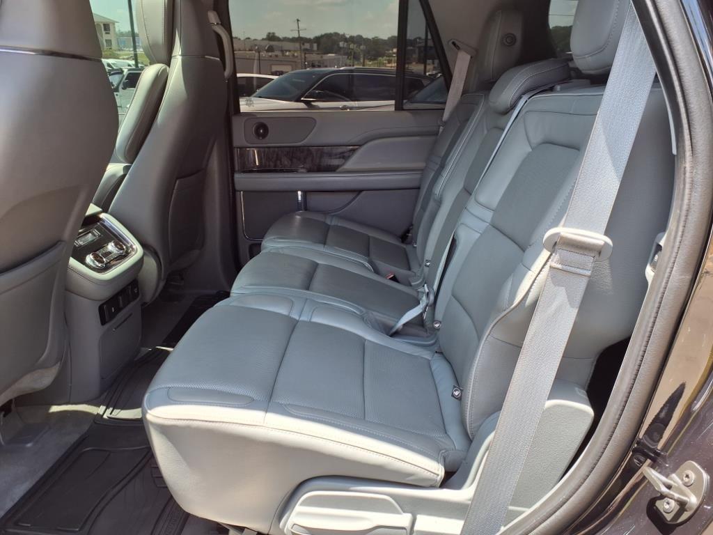 used 2019 Lincoln Navigator car, priced at $32,998