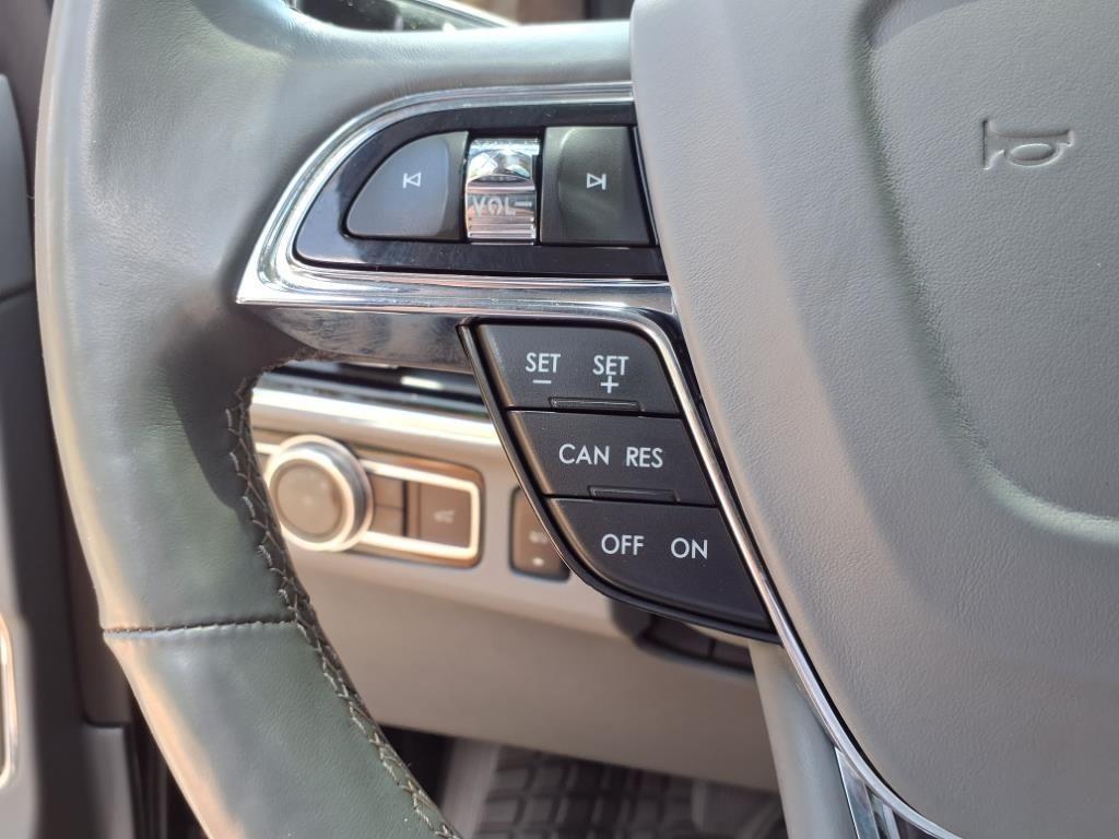used 2019 Lincoln Navigator car, priced at $32,998