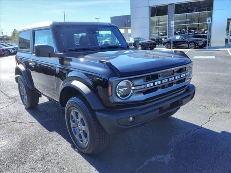 new 2024 Ford Bronco car, priced at $40,185