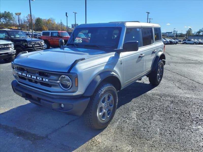 new 2024 Ford Bronco car, priced at $43,645