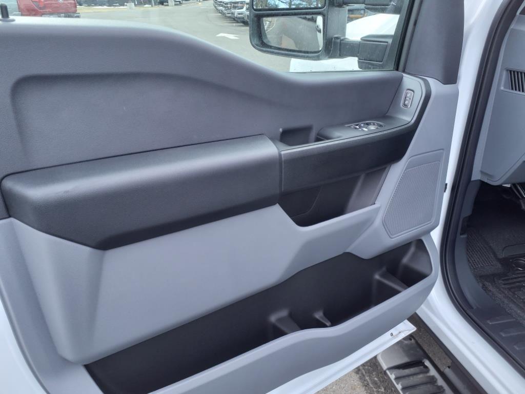 new 2024 Ford F-350 car, priced at $54,542