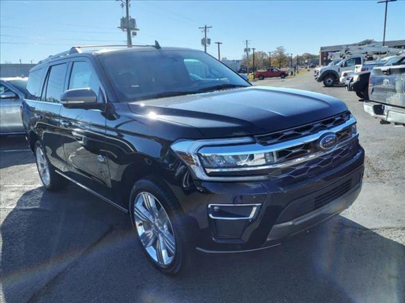 new 2024 Ford Expedition car, priced at $71,250