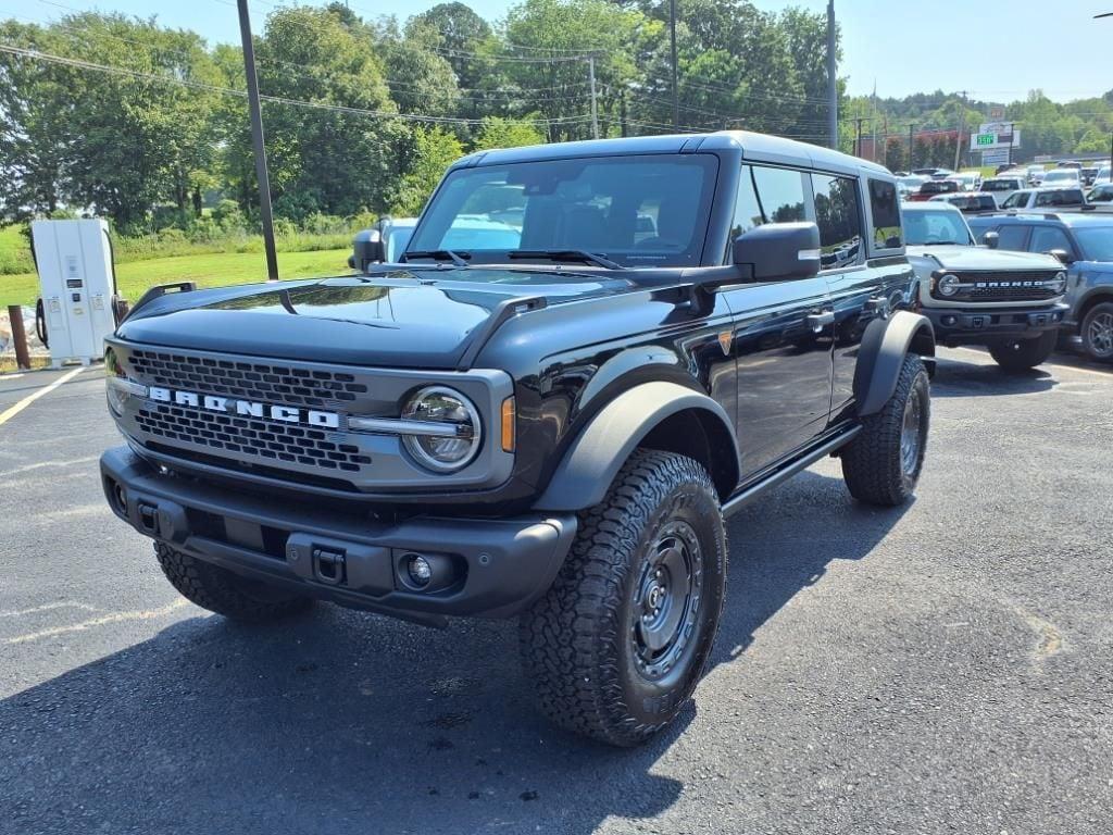 new 2025 Ford Bronco car, priced at $60,070
