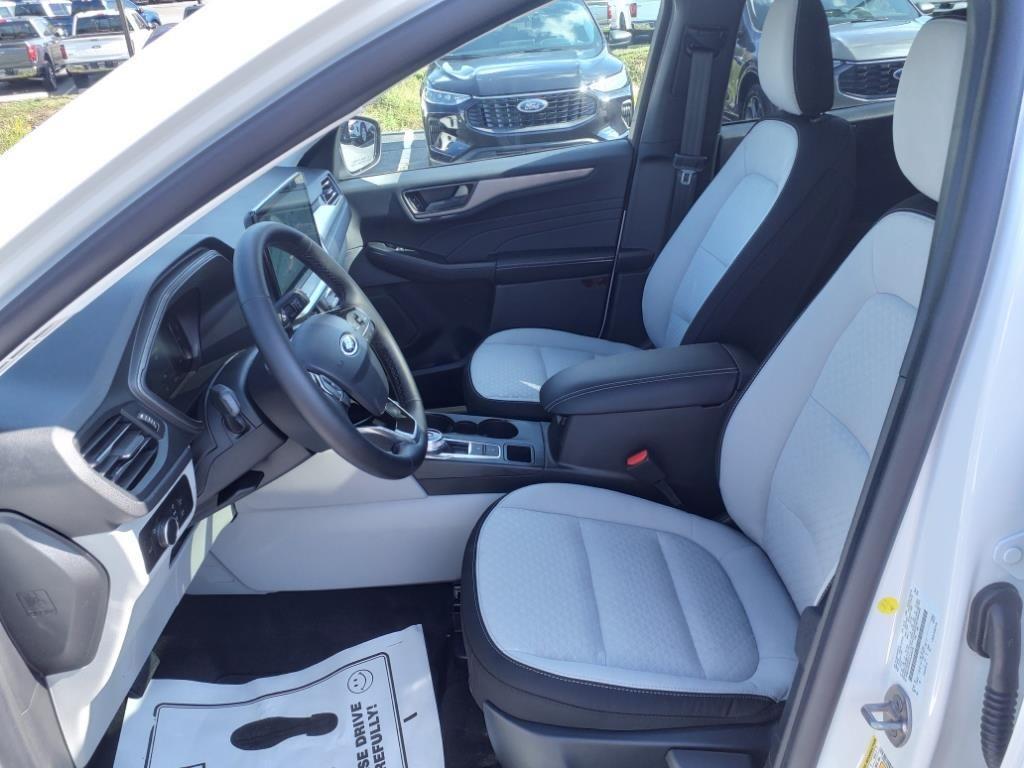 new 2025 Ford Escape car, priced at $31,586