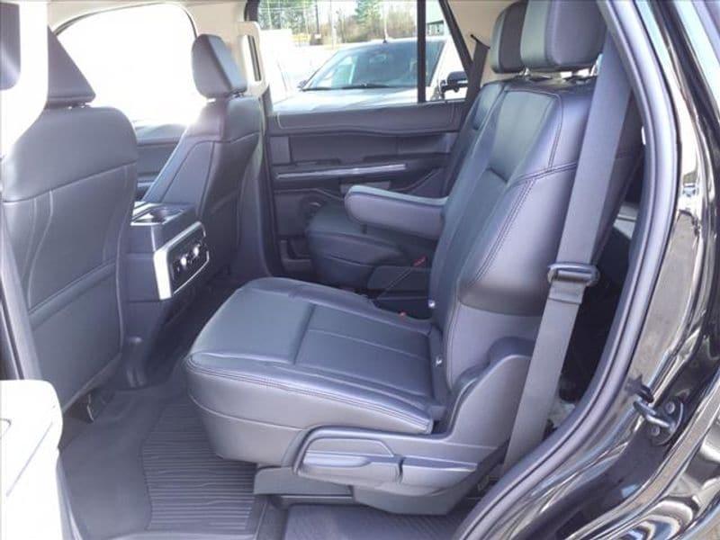 new 2024 Ford Expedition car, priced at $55,990