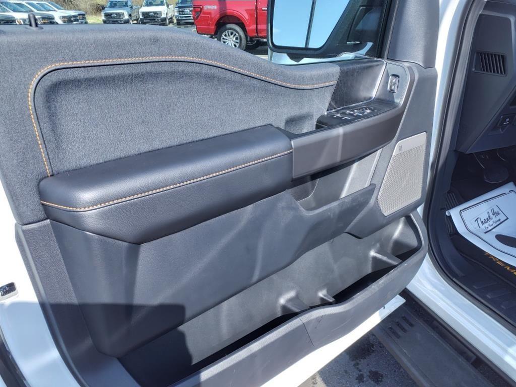 new 2025 Ford F-150 car, priced at $60,852