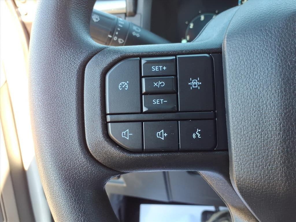 new 2025 Ford F-150 car, priced at $52,360