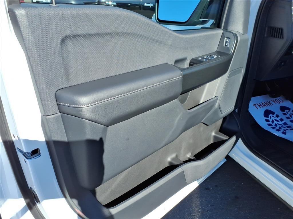 new 2025 Ford F-150 car, priced at $52,360