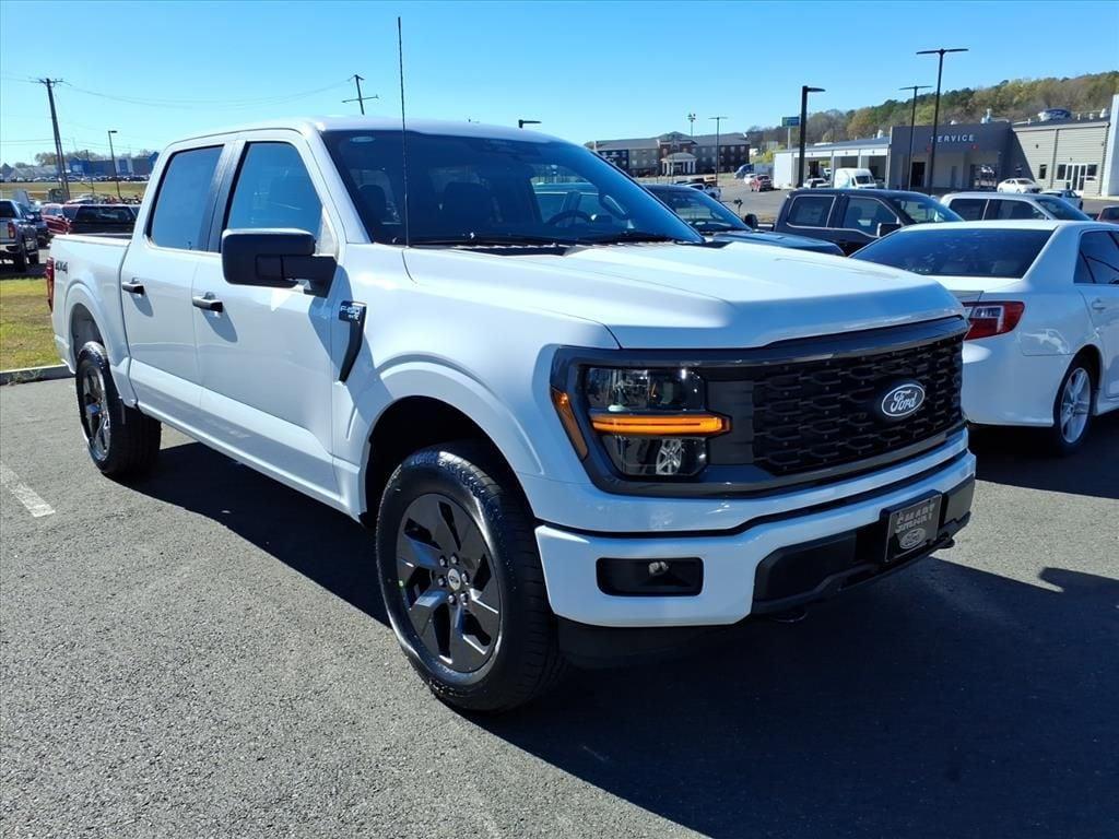 new 2025 Ford F-150 car, priced at $52,360