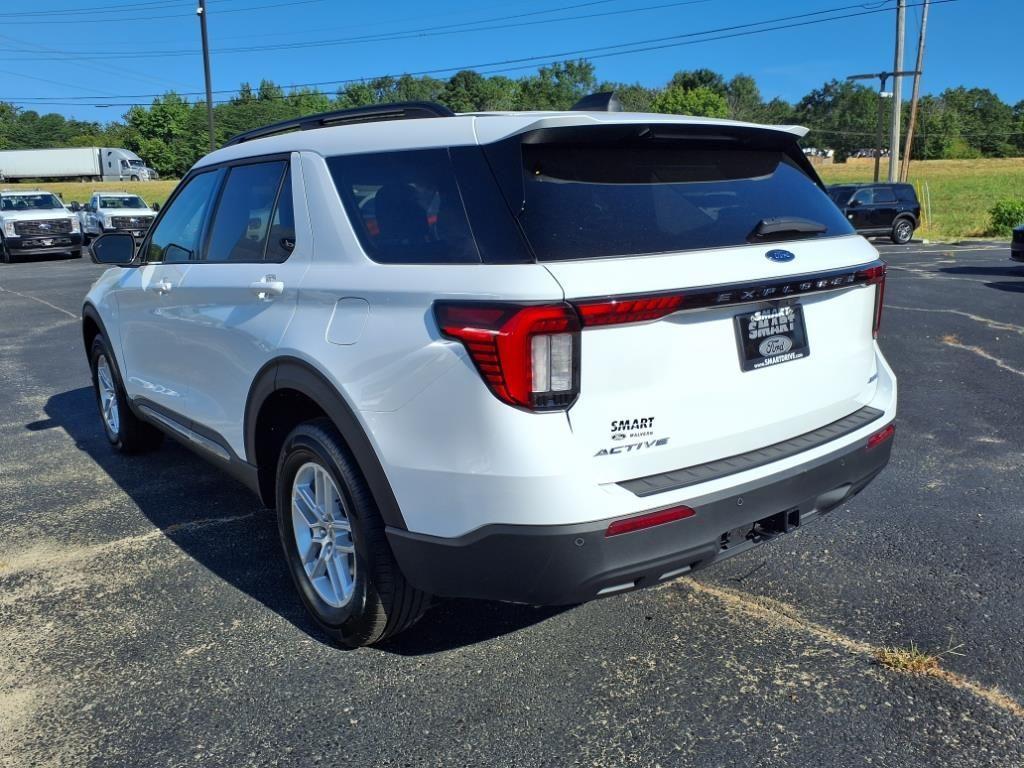 new 2025 Ford Explorer car, priced at $43,295