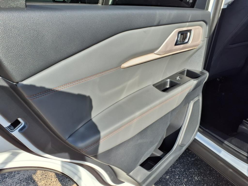 new 2025 Ford Explorer car, priced at $43,295