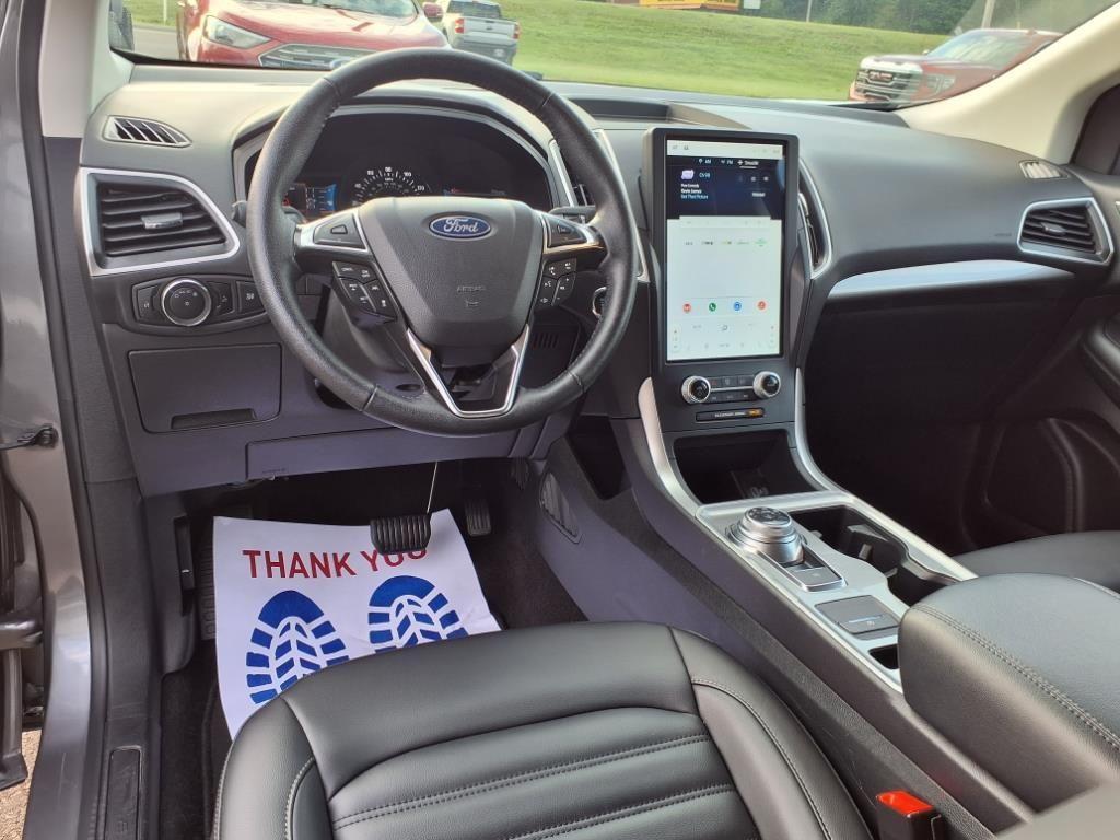 used 2024 Ford Edge car, priced at $25,515