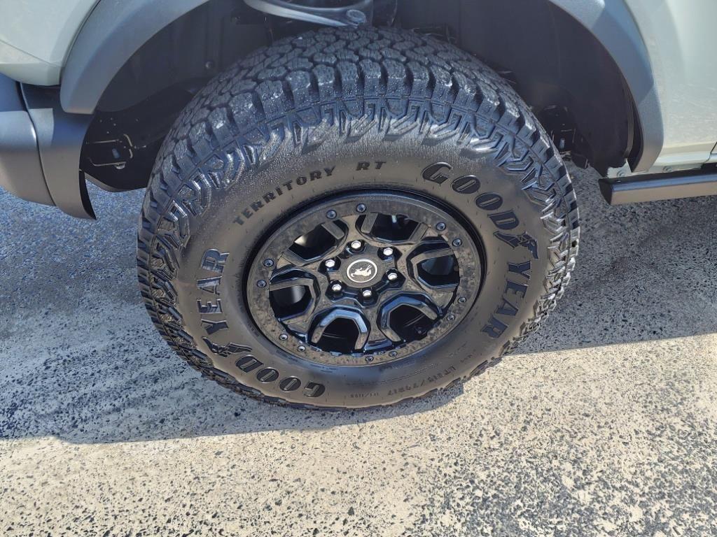 new 2025 Ford Bronco car
