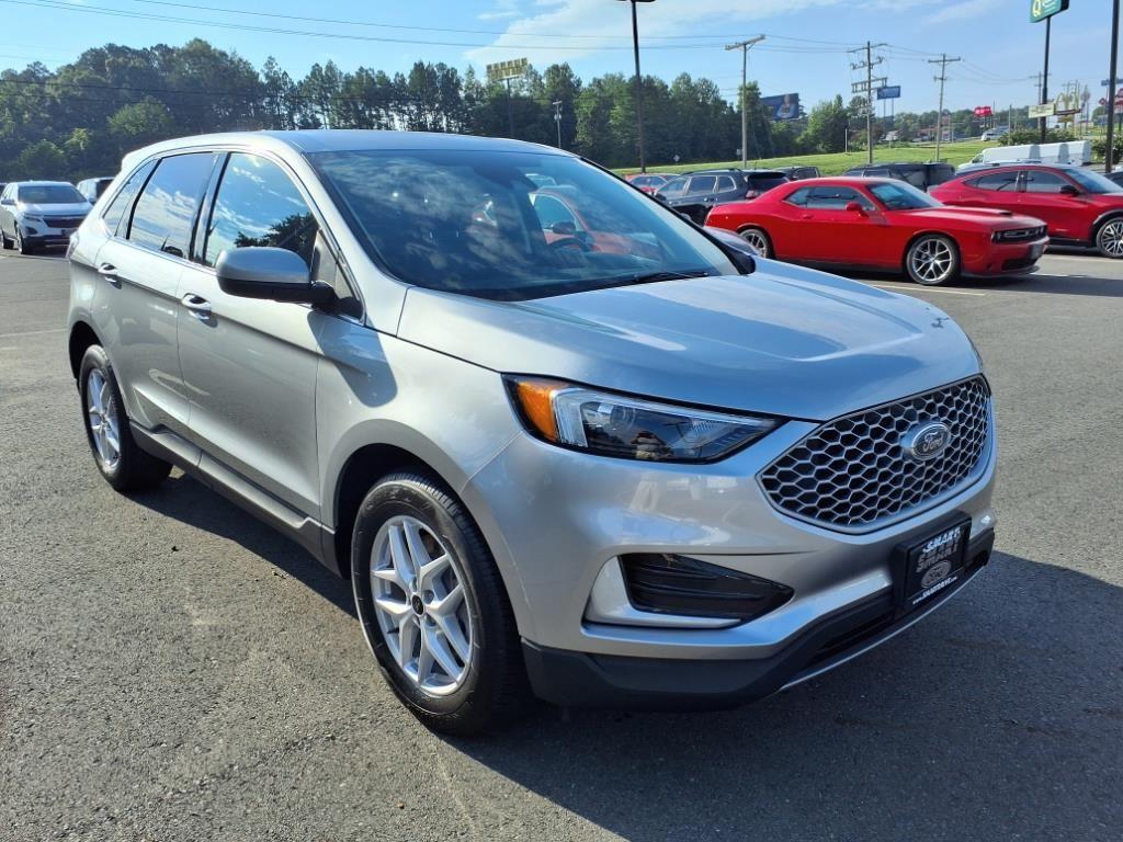 used 2024 Ford Edge car, priced at $24,898