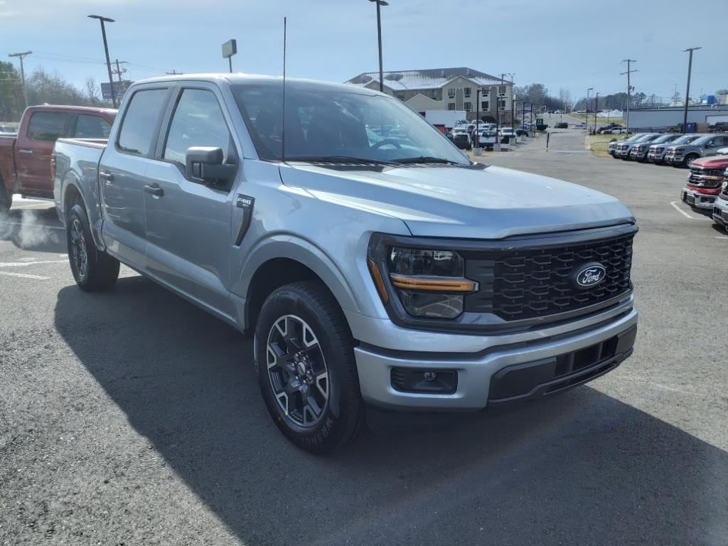 new 2025 Ford F-150 car, priced at $44,333