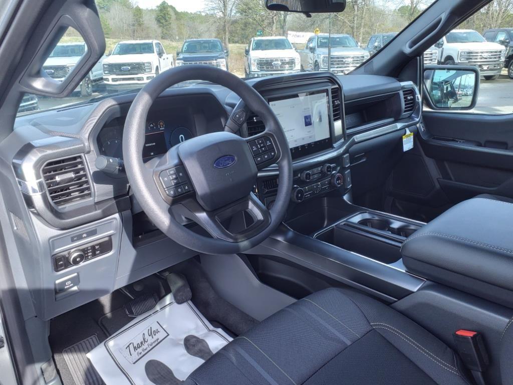 new 2025 Ford F-150 car, priced at $44,333