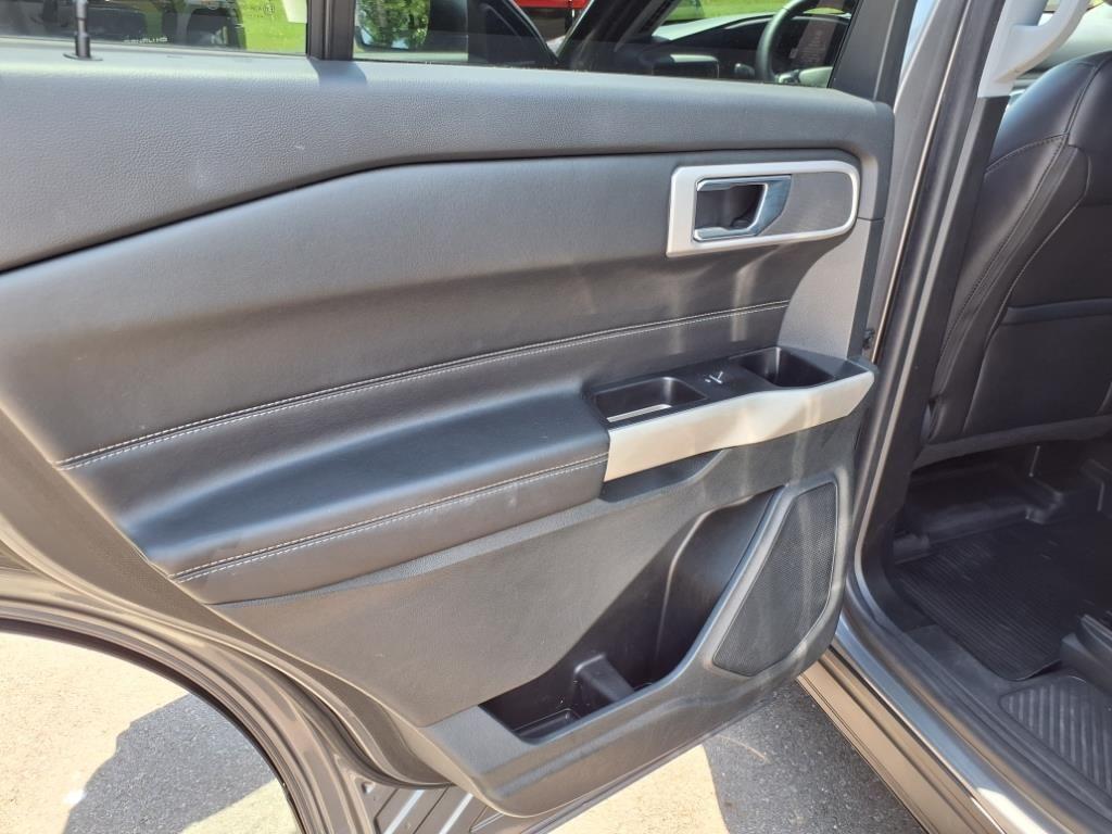 used 2022 Ford Explorer car, priced at $27,400