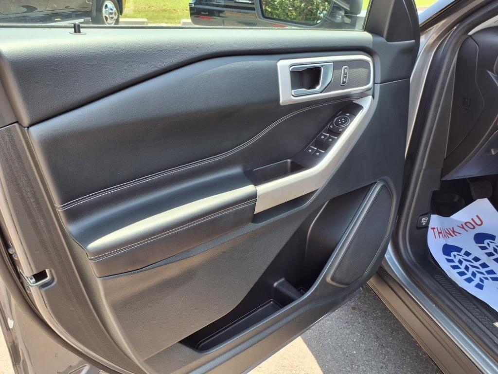used 2022 Ford Explorer car, priced at $27,400