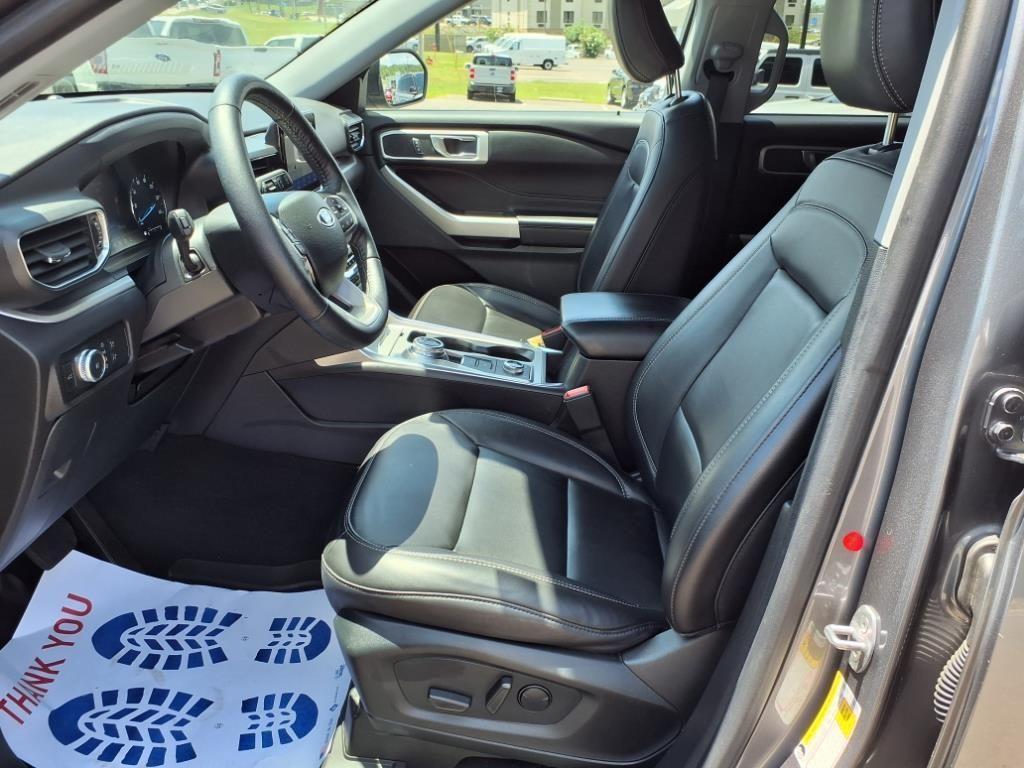 used 2022 Ford Explorer car, priced at $27,400