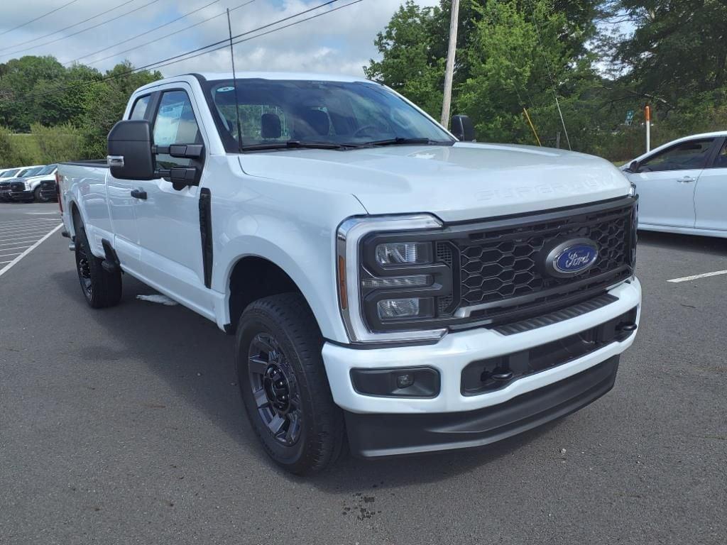 new 2025 Ford F-350 car, priced at $59,595