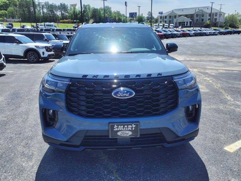 new 2025 Ford Explorer car, priced at $45,247