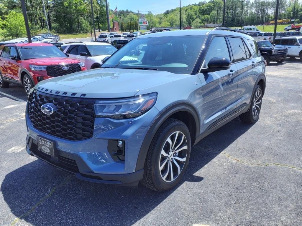new 2025 Ford Explorer car, priced at $45,247