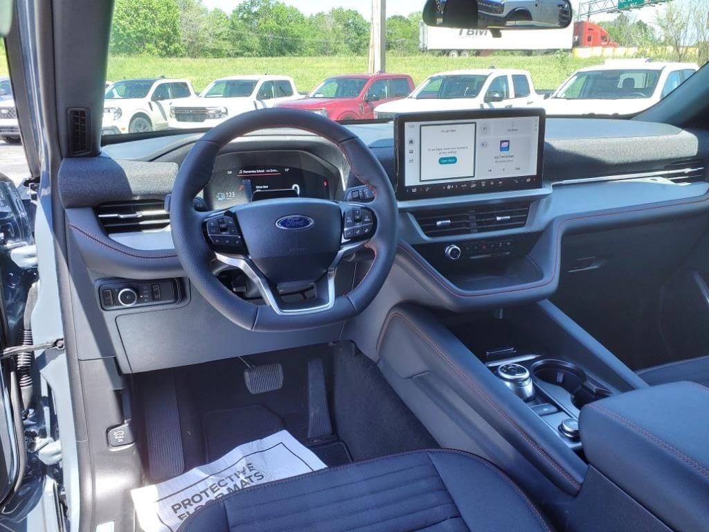 new 2025 Ford Explorer car, priced at $44,705