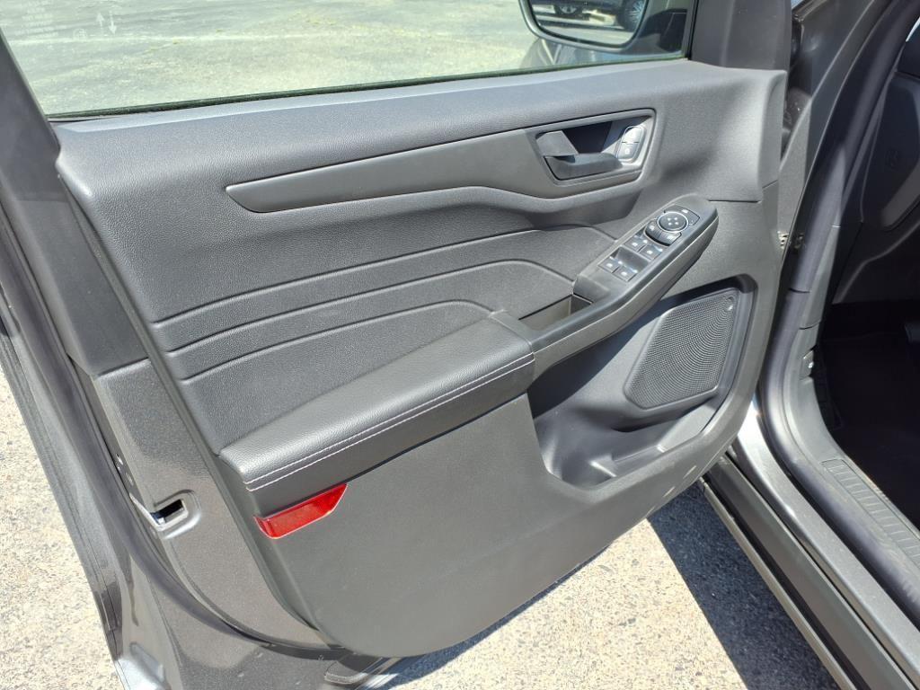 new 2025 Ford Escape car, priced at $26,645