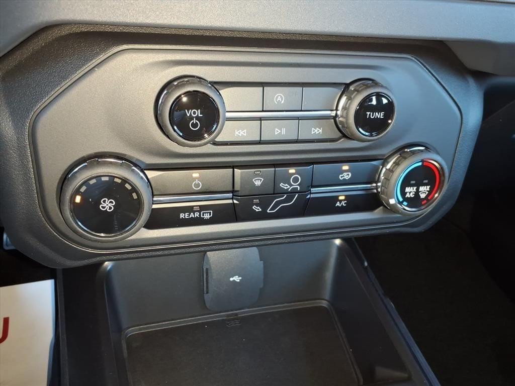 new 2025 Ford Bronco car, priced at $43,346