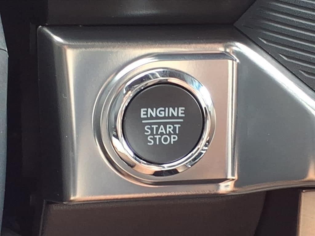 new 2025 Ford F-150 car, priced at $78,560