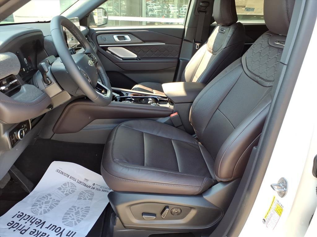 new 2025 Ford Explorer car, priced at $58,355