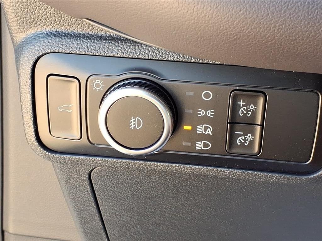 new 2025 Ford Explorer car, priced at $58,355