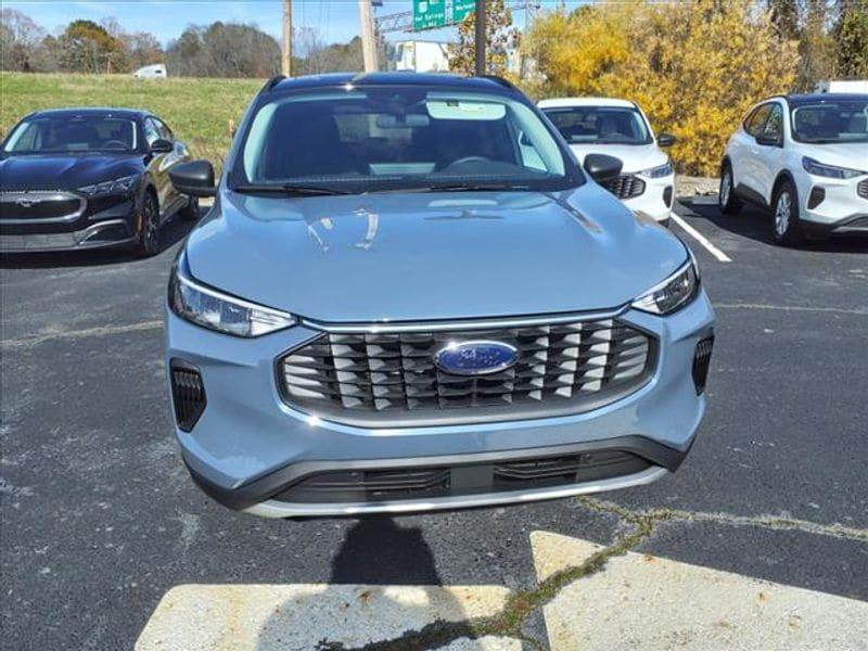 new 2025 Ford Escape car, priced at $32,235