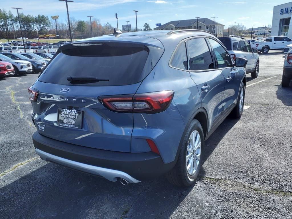 new 2025 Ford Escape car, priced at $30,979