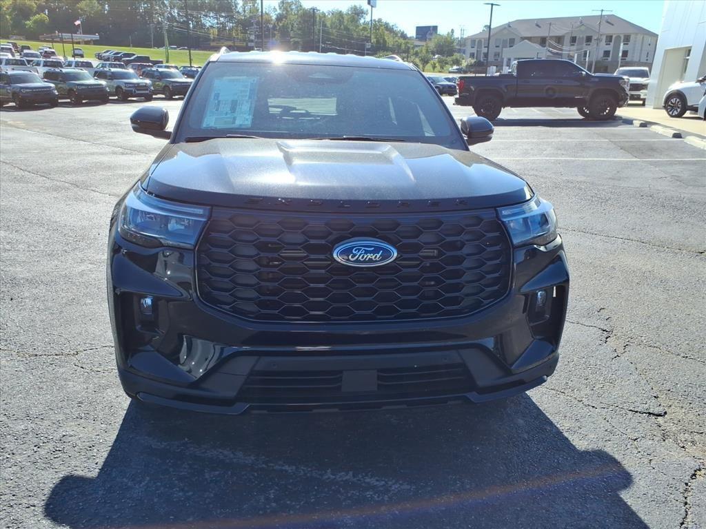new 2025 Ford Explorer car, priced at $50,095