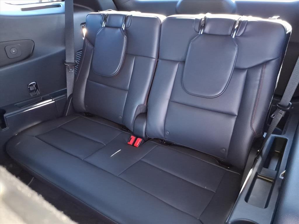 new 2025 Ford Explorer car, priced at $50,095
