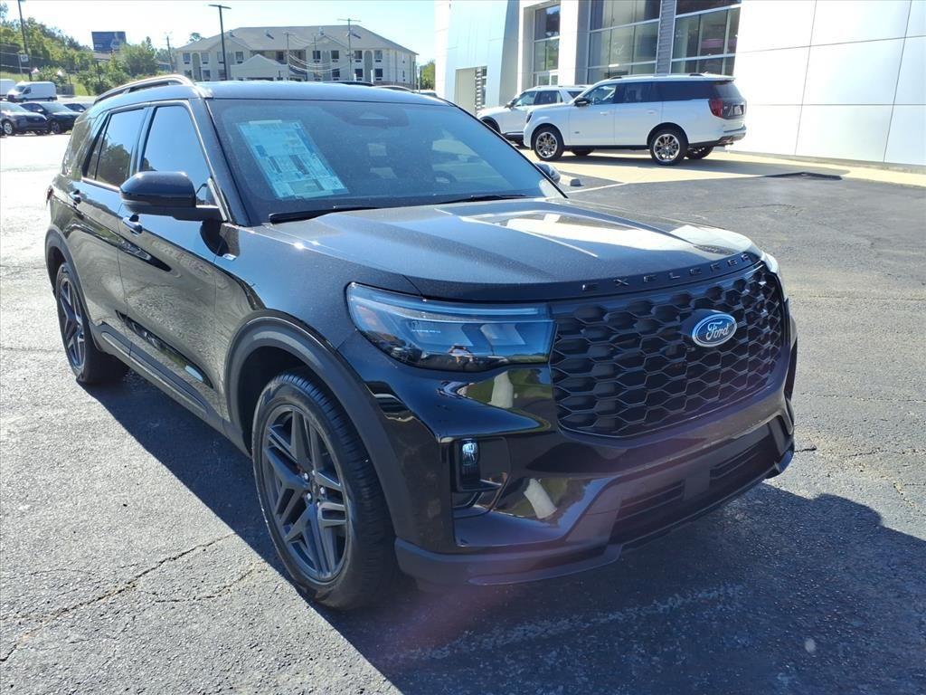 new 2025 Ford Explorer car, priced at $50,095