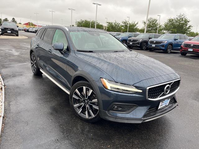 used 2020 Volvo V60 Cross Country car, priced at $27,000