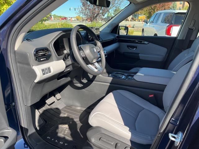 new 2025 Honda Pilot car, priced at $51,825