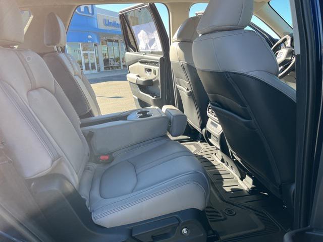 new 2025 Honda Pilot car, priced at $51,825