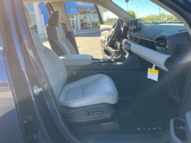 new 2025 Honda Pilot car, priced at $51,825