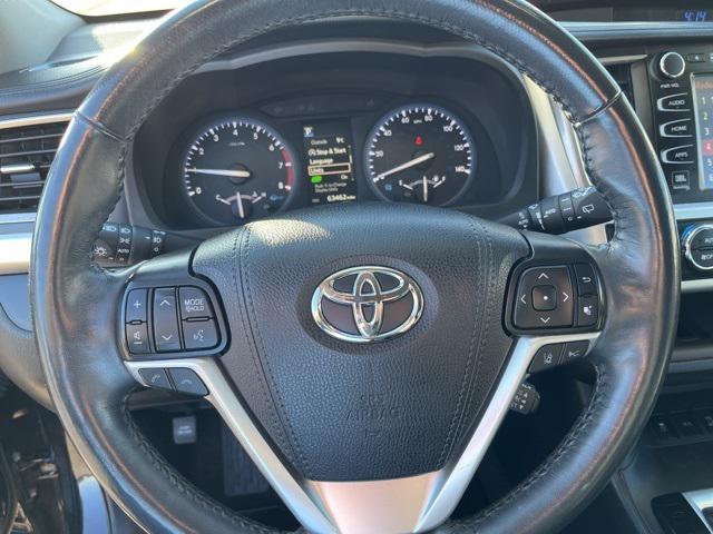 used 2019 Toyota Highlander car, priced at $33,990