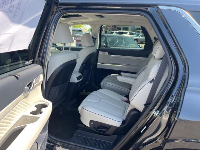 used 2025 Hyundai Palisade car, priced at $49,888