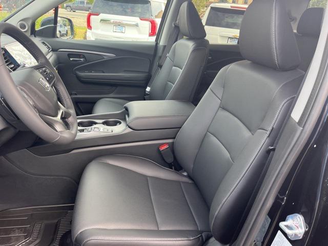 new 2025 Honda Ridgeline car, priced at $42,930