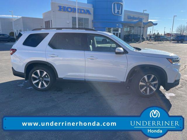 new 2025 Honda Pilot car, priced at $48,261