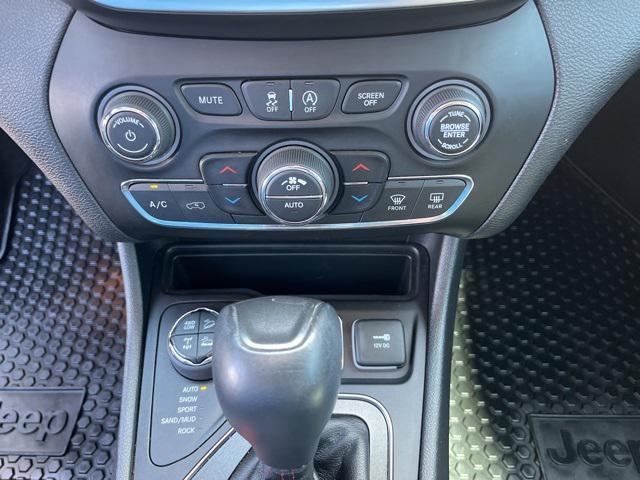 used 2019 Jeep Cherokee car, priced at $20,547