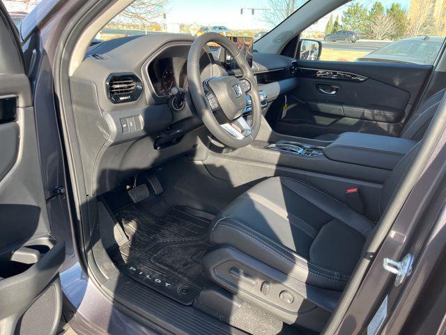 new 2025 Honda Pilot car, priced at $49,595