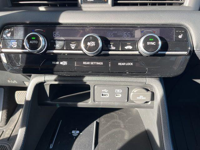 new 2025 Honda Pilot car, priced at $49,595